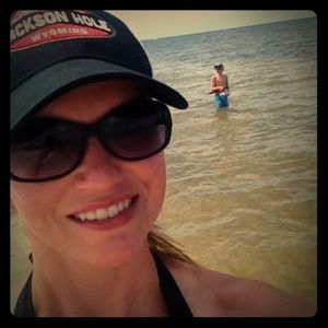 Meet your Posher, Holly